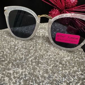 Betsy Johnson sunglasses
